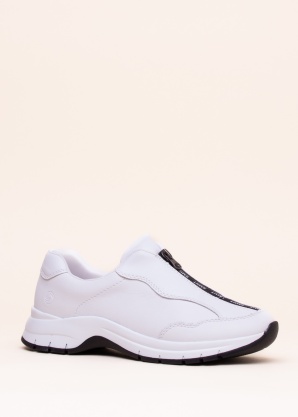 Remonte laisvalaikio bateliai