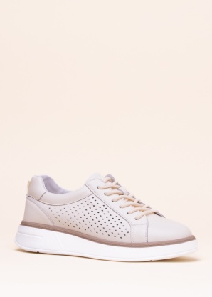 Loretta Vitale laisvalaikio bateliai