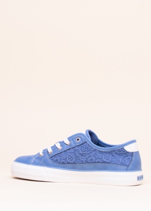 Mustang laisvalaikio batai