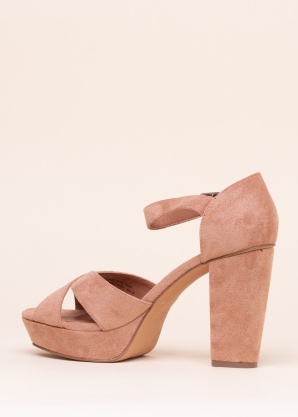 Bianco bateliai Biacarly