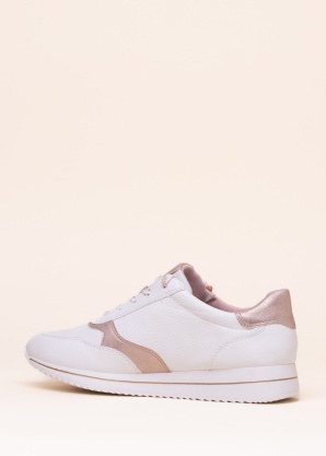 Jana laisvalaikio bateliai