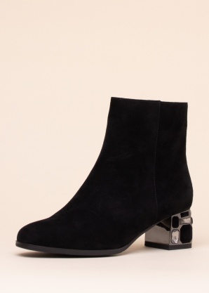 Loretta Vitale aulinukai