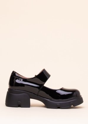 Loretta Vitale bateliai