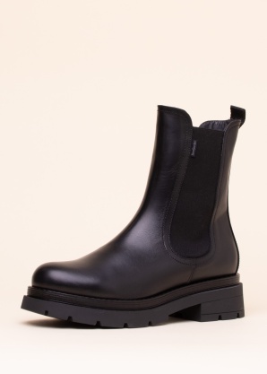 NeroGiardini aulinukai