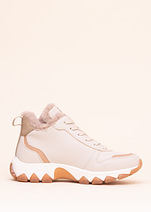 Bagatt aulinukai Yoko