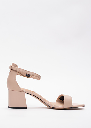 Tommy Hilfiger bateliai