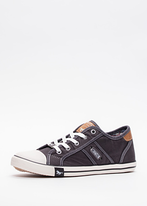 Mustang laisvalaikio batai