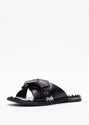 Loretta Vitale bateliai