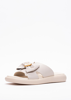 Loretta Vitale bateliai