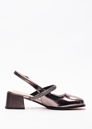 Loretta Vitale bateliai