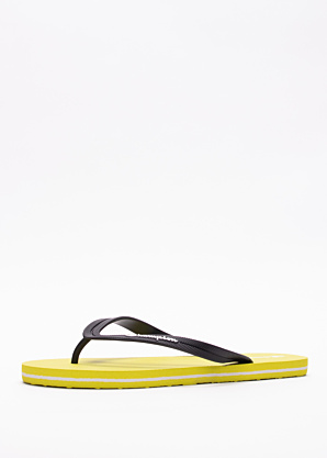 Champion šlepetės per pirštą