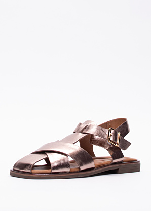 Molly Bessa bateliai