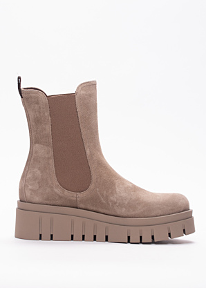 NeroGiardini aulinukai