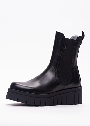 NeroGiardini aulinukai