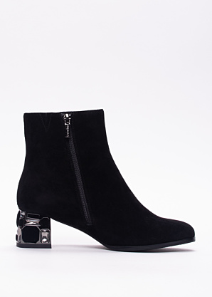 Loretta Vitale aulinukai