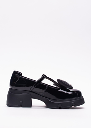 Loretta Vitale bateliai