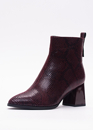 Loretta Vitale aulinukai