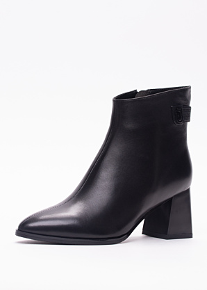 Loretta Vitale aulinukai