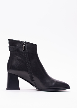 Loretta Vitale aulinukai