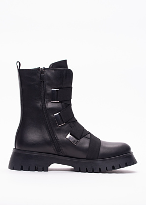 Molly Bessa aulinukai