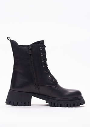 Molly Bessa aulinukai