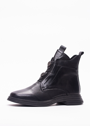 Molly Bessa aulinukai