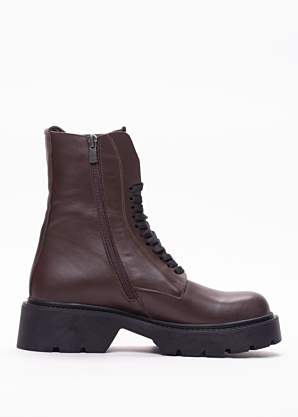 Molly Bessa aulinukai