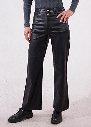 Molly Bracken kelnės