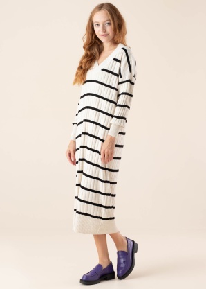 Only megzta suknelė New