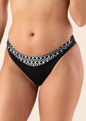 Lauma maudymosi kelnaitės