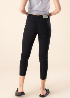 Diverse kelnės Trate