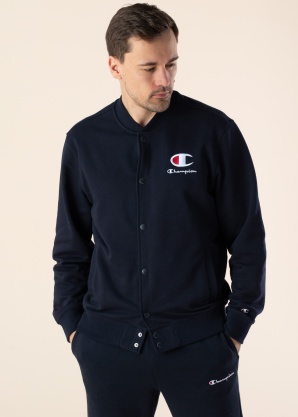 Champion bomber striukė