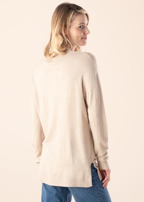 b.young megztinis Pimba1