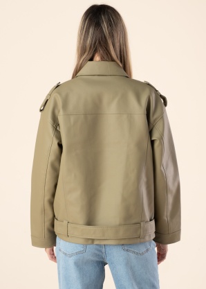 Noisy May striukė Paulina