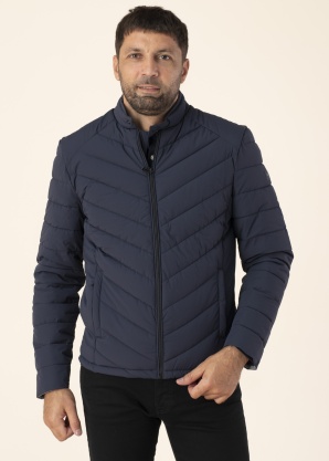 Guess pavasario-rudens striukė