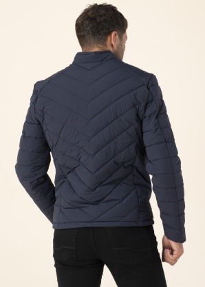 Guess pavasario-rudens striukė