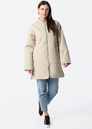 b.young pavasario-rudens striukė Betio