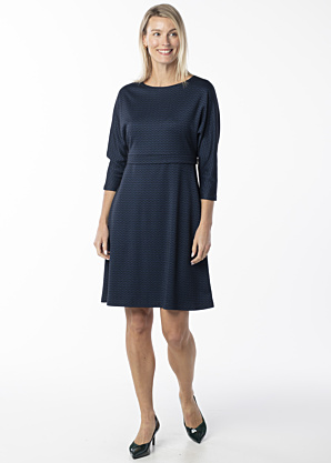 Kairi Vilderson suknelė