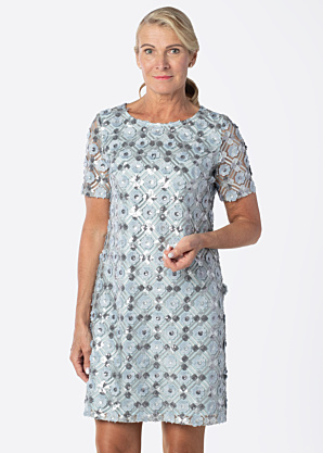 Kairi Vilderson formali suknelė