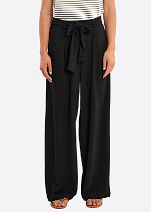 Molly Bracken kelnės