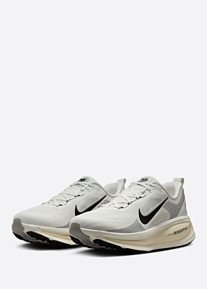 Nike bėgimo bateliai Vomero 18