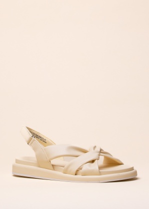 Marco Tozzi bateliai