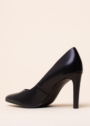 Marco Tozzi bateliai