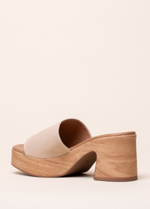 Musse & Cloud bateliai Tana