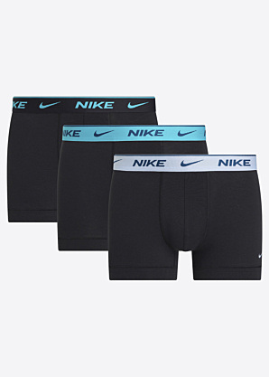 Nike kelnaitės dėžutėje 3 poros