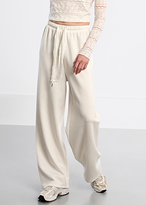 Lili Sidonio kelnės