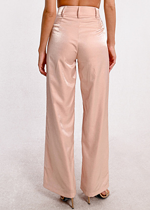 Molly Bracken kelnės