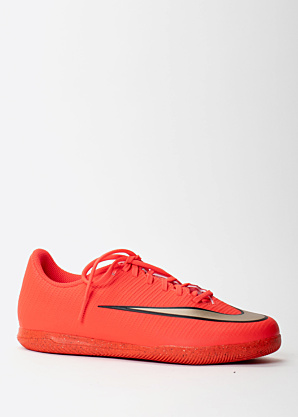 Nike futbolo bateliai Jr Vapor 17 Club Ic