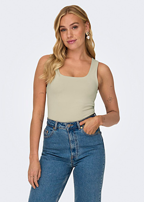 Only viršutiniai marškinėliai