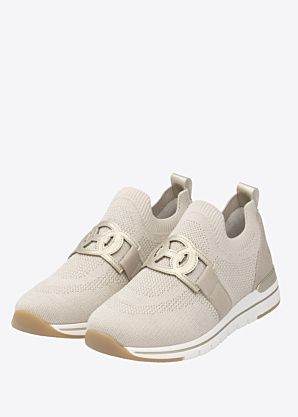 Remonte laisvalaikio bateliai